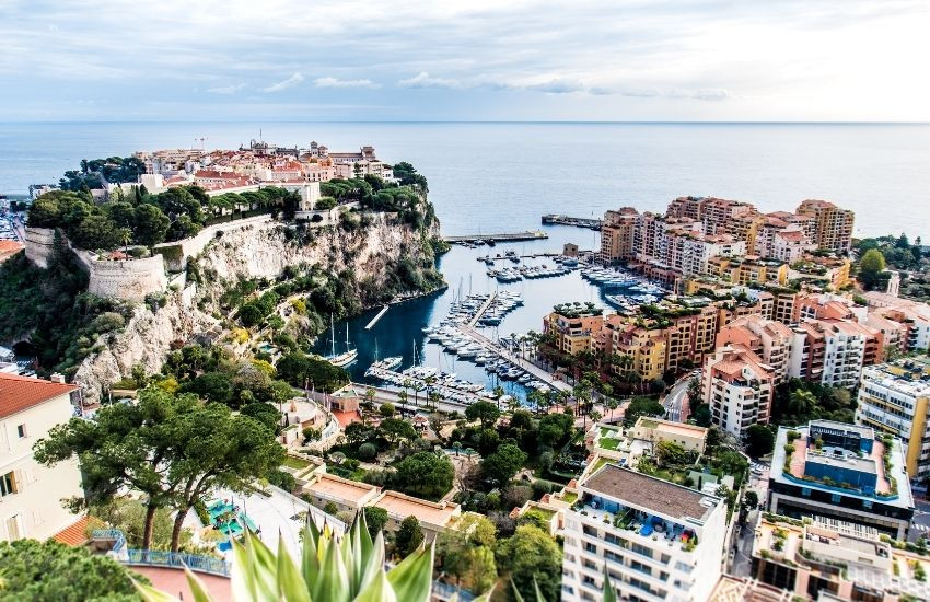 Monaco - 2,1 km²