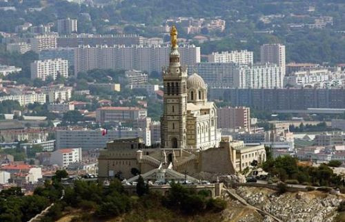 Vergezicht op de Notre-Dame de la Garde