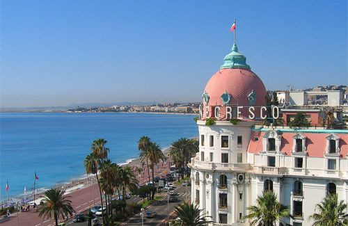 De kust aan Hôtel Negresco