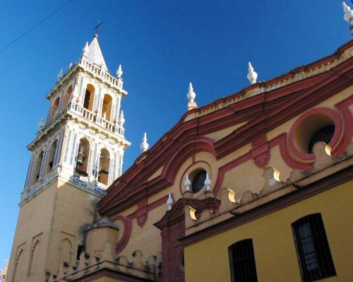 Gevel van de Iglesia de Santa Ana