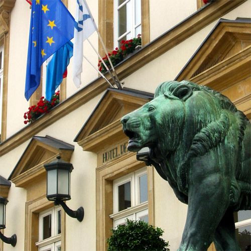 Leeuwenbeeld bij het stadhuis