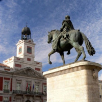 Ruiterstandbeeld aan de Puerta del Sol